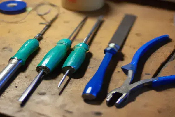 Ferramentas Multiuso Que Reduzem O Tamanho Do Kit De Luthier Iniciante